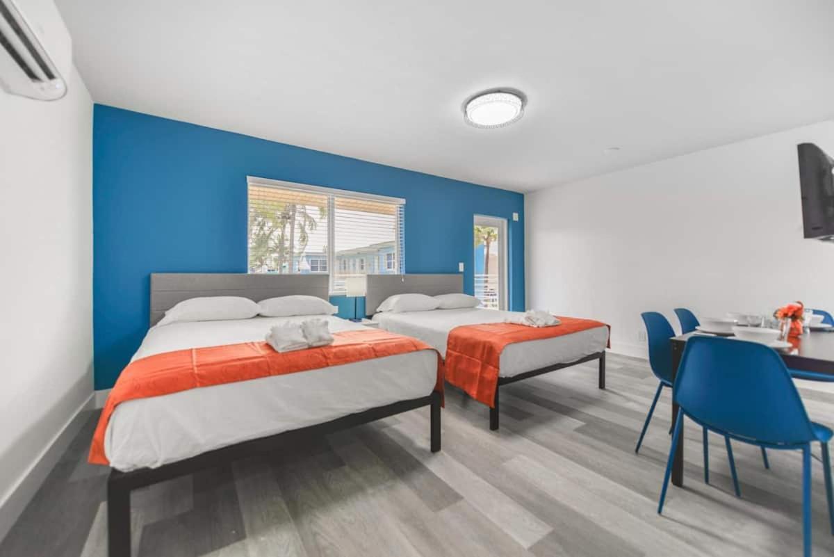 Fantastic 1 Bedroom With Pool Steps From The Beach #43 Hollywood Dış mekan fotoğraf