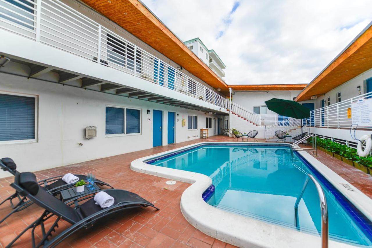 Fantastic 1 Bedroom With Pool Steps From The Beach #43 Hollywood Dış mekan fotoğraf