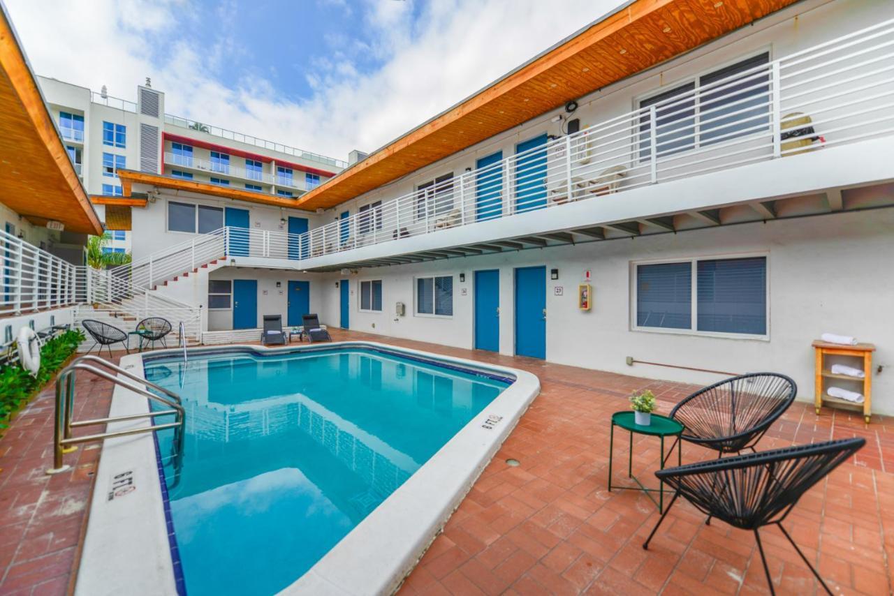 Fantastic 1 Bedroom With Pool Steps From The Beach #43 Hollywood Dış mekan fotoğraf